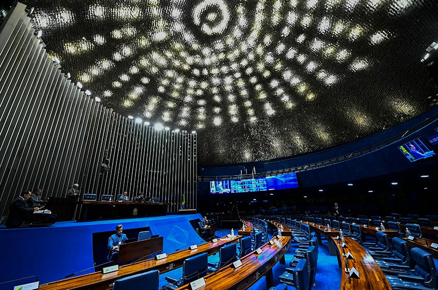 Imagem da notícia Plenário analisa regulamentação da reforma tributária nesta terça