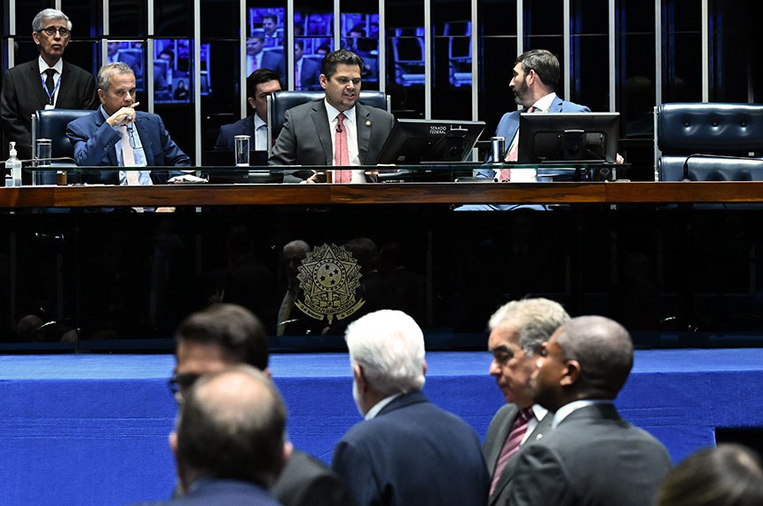 Imagem da notícia Aprovada isenção de tributos para incentivar doação de medicamentos