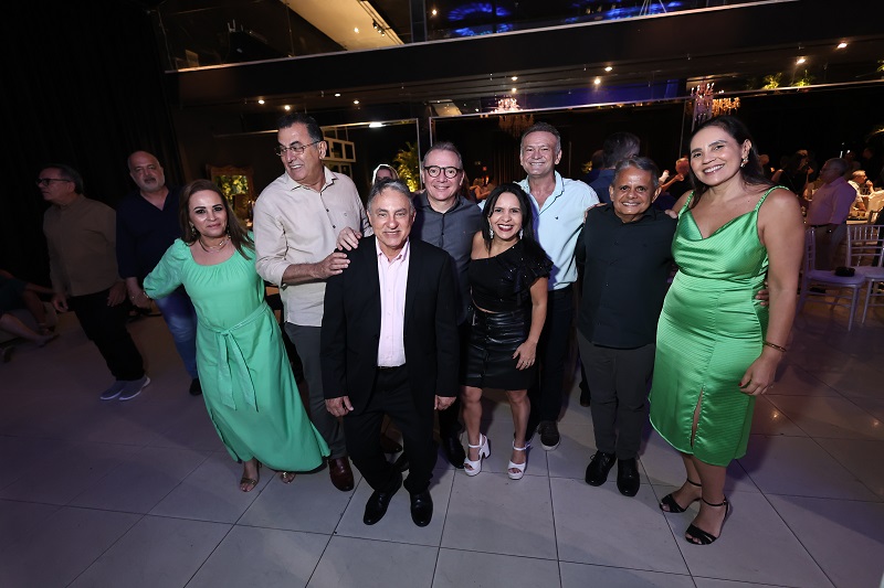 Foto do álbum FESTA 40 ANOS TURMA 1984 