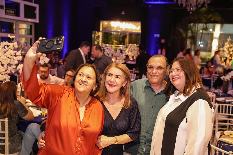Foto do álbum CONFRATERNIZAÇÃO DE FINAL DE ANO FISCO RN