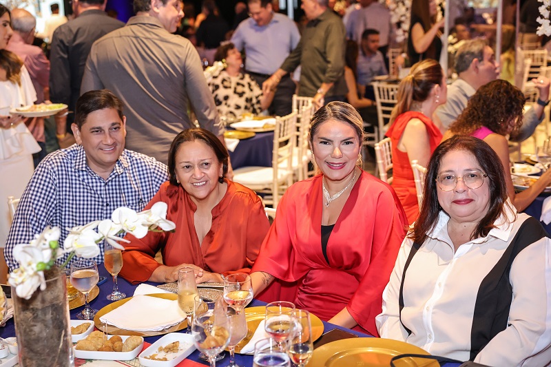 Foto do álbum CONFRATERNIZAÇÃO DE FINAL DE ANO FISCO RN