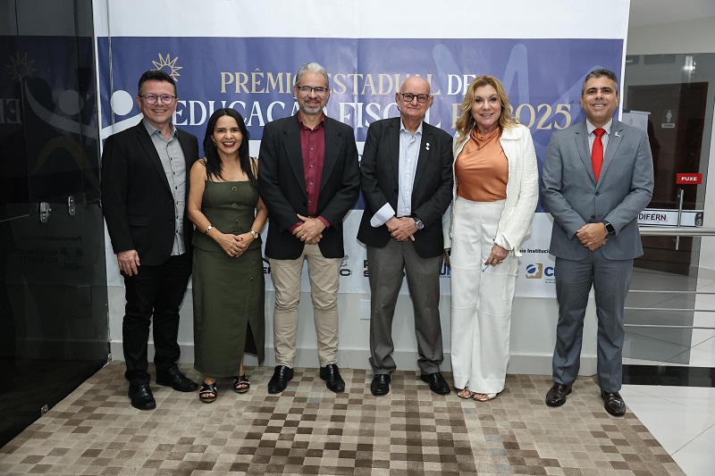 Foto do álbum LANÇAMENTO DO PRÊMIO ESTADUAL DE EDUCAÇÃO FISCAL RN 2025