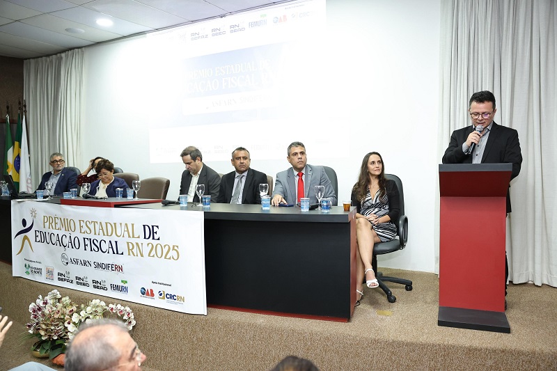 Foto do álbum LANÇAMENTO DO PRÊMIO ESTADUAL DE EDUCAÇÃO FISCAL RN 2025