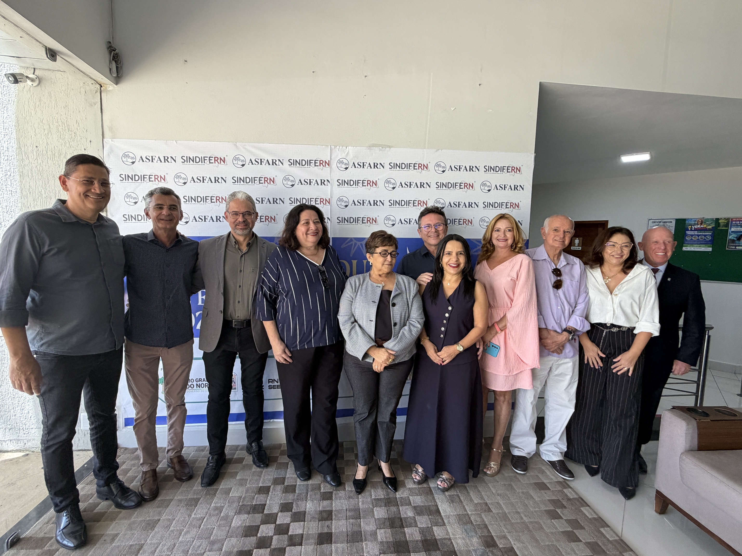 Foto do álbum LANÇAMENTO INSTITUCIONAL PRÊMIO ESTADUAL DE EDUCAÇÃO FISCAL 2026