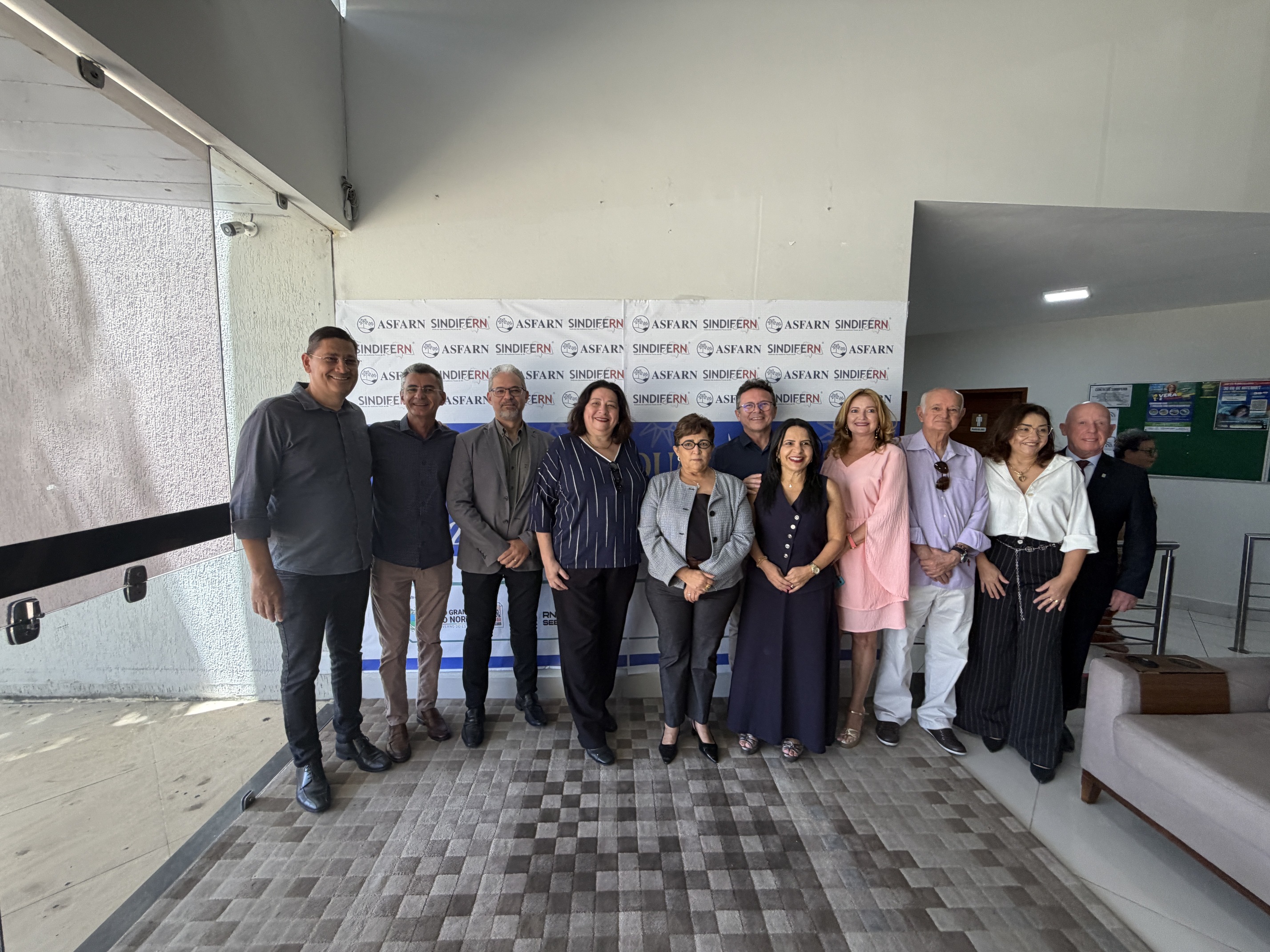 Foto do álbum LANÇAMENTO INSTITUCIONAL PRÊMIO ESTADUAL DE EDUCAÇÃO FISCAL 2026