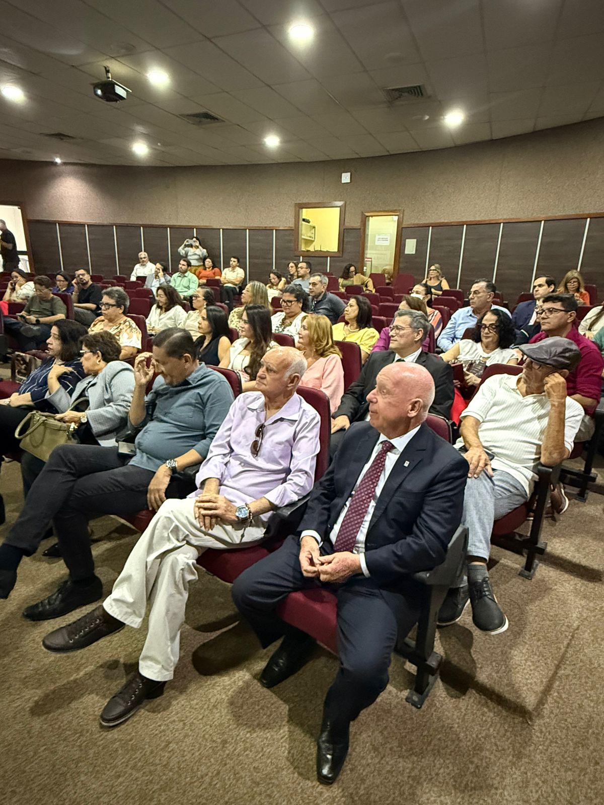 Foto do álbum LANÇAMENTO INSTITUCIONAL PRÊMIO ESTADUAL DE EDUCAÇÃO FISCAL 2026