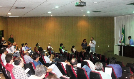 Imagem da notícia PROPOSTAS DE CRITÉRIOS DE PROMOÇÃO SÃO APROVADAS EM ASSEMBLÉIA GERAL