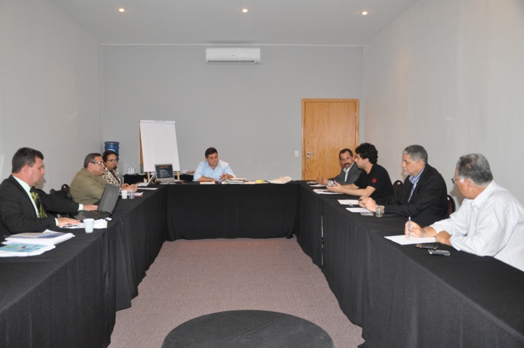 Imagem da notícia COMISSÃO DE PARTICIPAÇÃO POLÍTICA REÚNE-SE EM BRASÍLIA