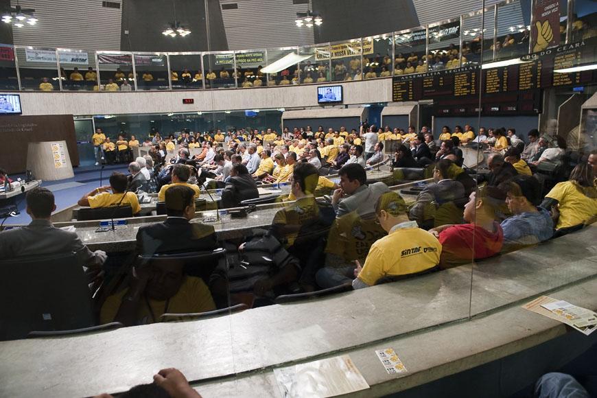 Imagem da notícia PEC 443: SERVIDORES DO FISCO LOTAM ASSEMBLEIA LEGISLATIVA DO CEARÁ E SENSIBILIZAM MEMBROS DA COMISSÃO ESPECIA