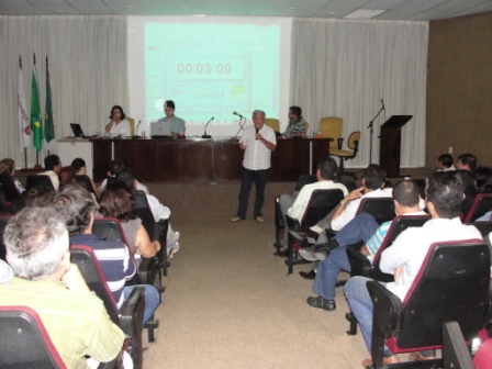 Imagem da notícia CATEGORIA APROVA CAMPANHA PUBLICITÁRIA DO TETO ÚNICO ESTADUAL