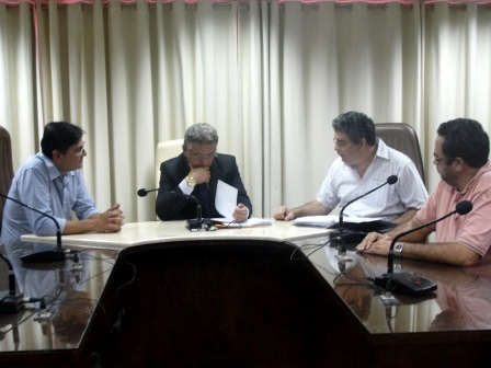 Imagem da notícia SINDIFERN DISCUTE PORTE DE ARMA COM  PROCURADOR DA ASSEMBLEIA