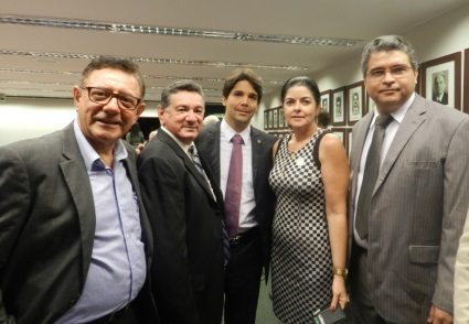 Imagem da notícia SINDIFERN MARCA PRESENÇA NOS ENCAMINHAMENTOS DA APROVAÇÃO DA PEC 186/07