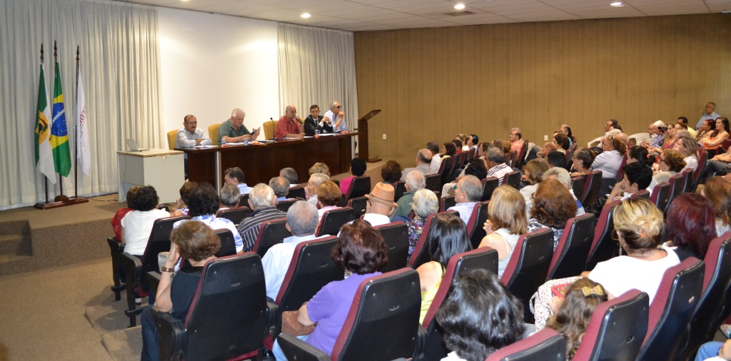 Imagem da notícia APOSENTADOS E PENSIONISTAS REÚNEM-SE NO SINDIFERN