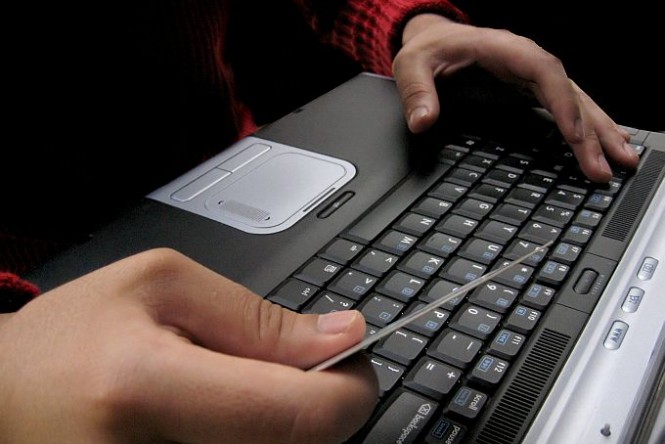 Imagem da notícia CÂMARA APROVA PEC DO COMÉRCIO ELETRÔNICO EM 1º TURNO