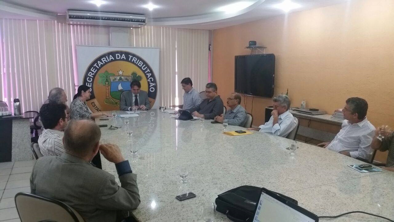 Imagem da notícia SECRETÁRIO DA TRIBUTAÇÃO RECEBE DIRETORIA DO SINDIFERN