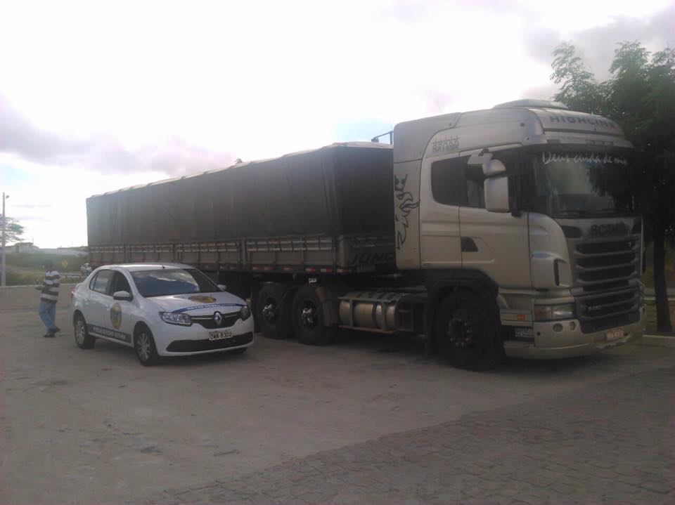 Imagem da notícia SET APREENDE CARGAS DE CERVEJAS NO FERIADÃO