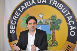 Imagem da notícia SECRETÁRIO DE TRIBUTAÇÃO DO RN DEFENDE EM AUDIÊNCIA NO STF O USO DOS DEPÓSITOS JUDICIAIS