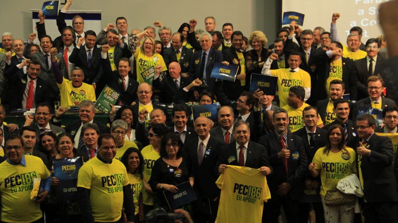 Imagem da notícia  FISCO DE TODO PAÍS SE REÚNE NA LUTA PELA APROVAÇÃO DA PEC 186