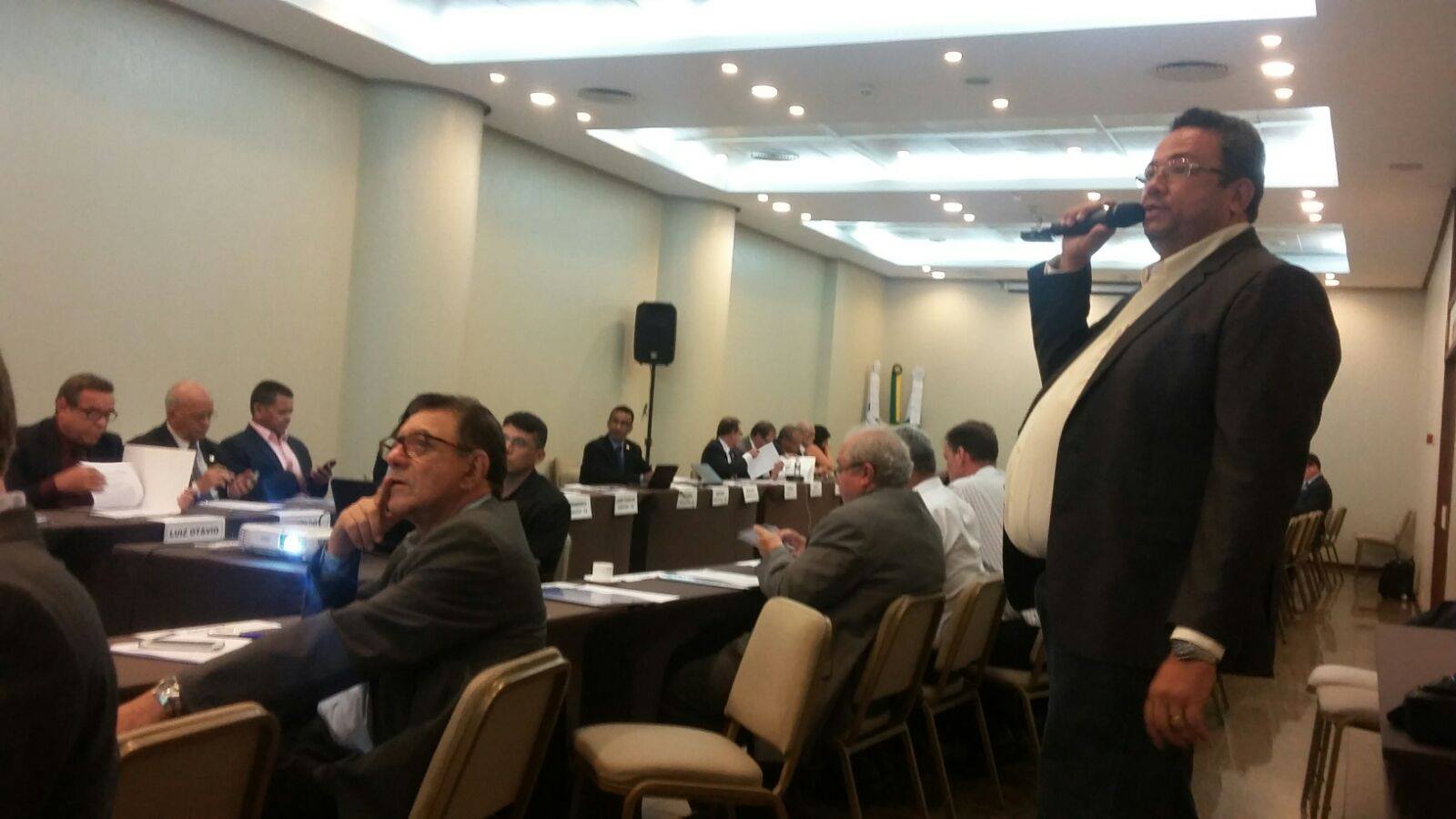 Imagem da notícia SINDIFERN APRESENTA ESTUDO NA 171ª REUNIÃO DO CONSELHO DELIBERATIVO DA FENAFISCO