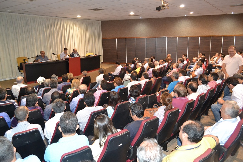 Imagem da notícia AUDITORES FISCAIS MARCAM PRESENÇA EM ASSEMBLEIA GERAL 