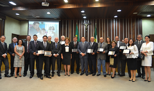 Imagem da notícia HOMENAGEM A SECRETÁRIOS MARCA SOLENIDADE PELOS 20 ANOS DA SET   