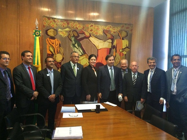 Imagem da notícia SINDIFERN PARTICIPA DE REUNIÃO COM PRESIDENTE DA CÂMARA DOS DEPUTADOS