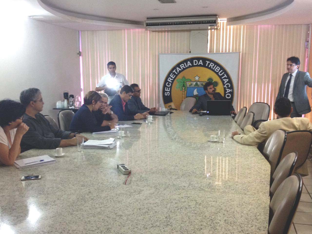 Imagem da notícia LIDERANÇAS DO FISCO PARTICIPAM DE REUNIÃO SOBRE REFORMA DA PREVIDÊNCIA