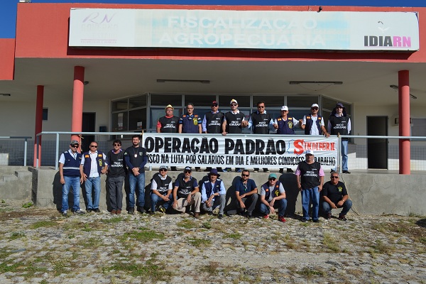 Imagem da notícia FISCO RN E POLÍCIAS CIVIL E MILITAR REALIZARAM OPERAÇÃO CONJUNTA NA BR 304 EM MOSSORÓ-RN