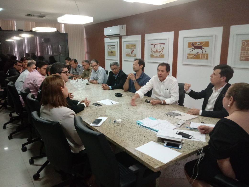 Imagem da notícia GOVERNO DO RN AFIRMA DESEQUILÍBRIO FISCAL E ANUNCIA DÉFICIT DE R$ 700 MI