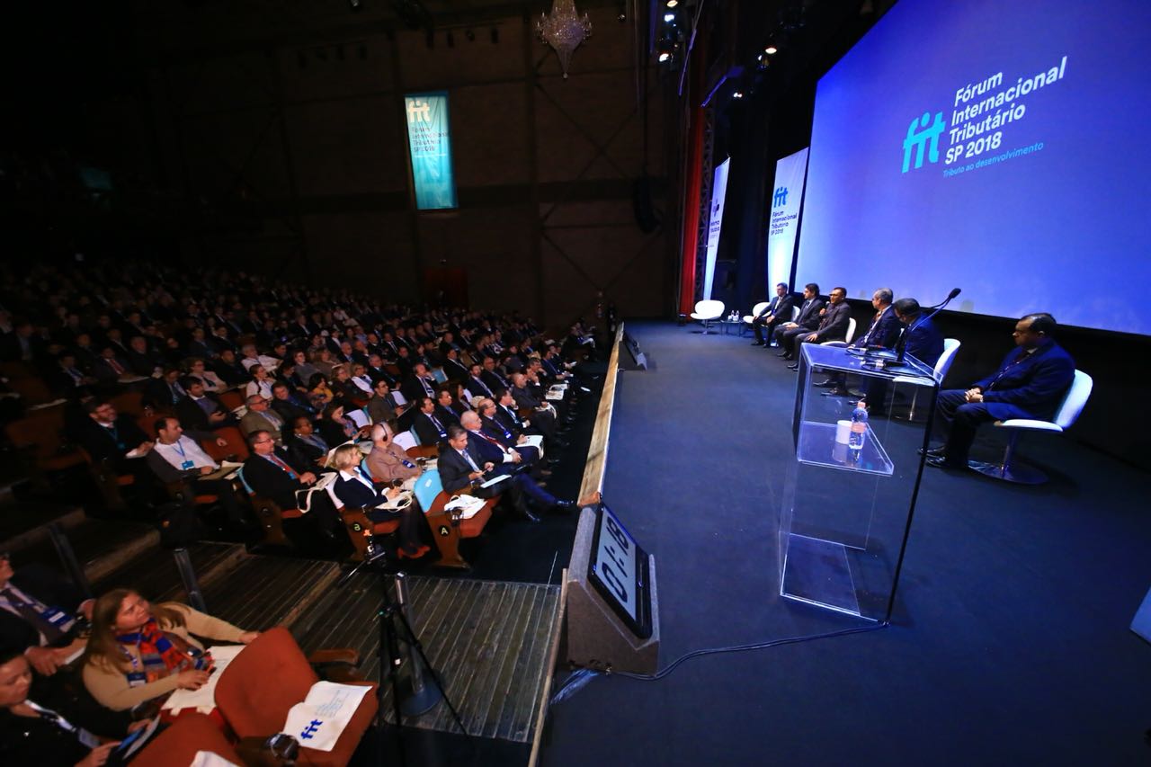 Imagem da notícia SINDIFERN PARTICIPA DO CONAFISCO E FÓRUM INTERNACIONAL TRIBUTÁRIO