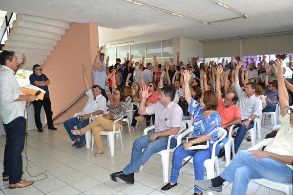 Imagem da notícia FISCO MANTÊM PARALISAÇÃO DAS ATIVIDADES E COBRA PAGAMENTO DE SALÁRIOS