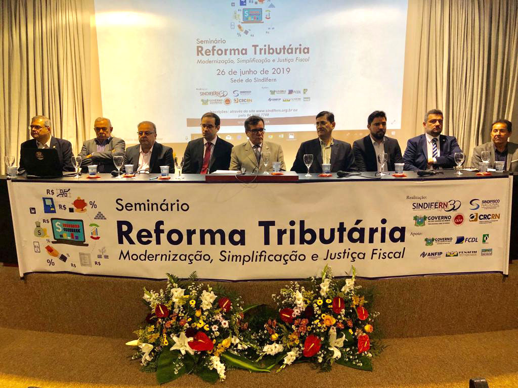 Imagem da notícia FISCO REÚNE ENTIDADES EM SEMINÁRIO SOBRE A REFORMA TRIBUTÁRIA