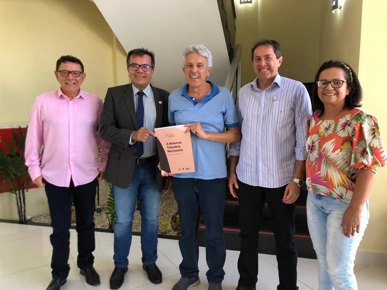 Imagem da notícia Deputado João Maia recebe no SINDIFERN a proposta da RTS