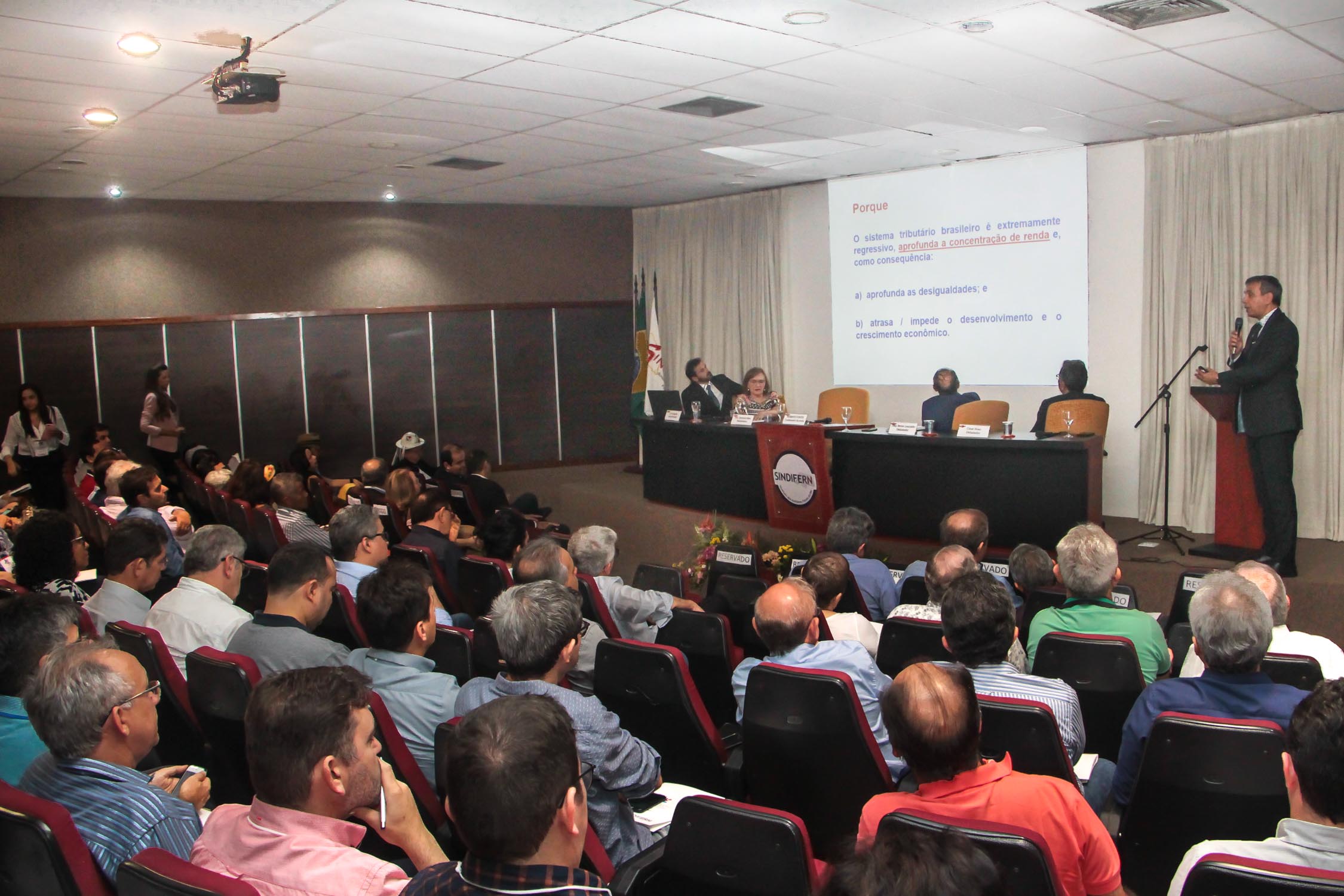 Imagem da notícia Proposta de Reforma Tributária Solidária desmistifica elevada carga tributária