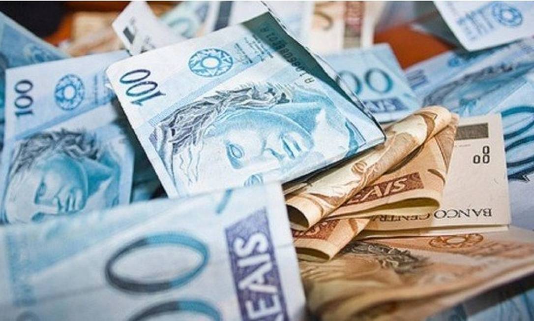 Imagem da notícia Coronavírus: Auditores fiscais sugerem ao Congresso quase R$ 300 bi em aumento 