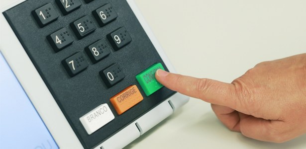 Imagem da notícia Nota: Fenafisco posiciona-se em defesa da Democracia e do sistema eleitoral