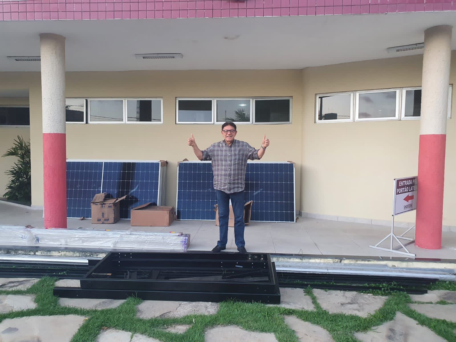 Imagem da notícia SINDIFERN PREPARA INSTALAÇÃO DE ELEVADOR DE ACESSIBILIDADE E PLACAS DE ENERGIA S