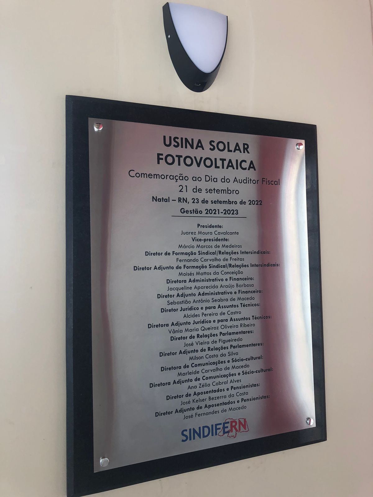 Imagem da notícia DESCERRAMENTO DE PLACAS MARCAM NOVAS INSTALAÇÕES DO SINDIFERN