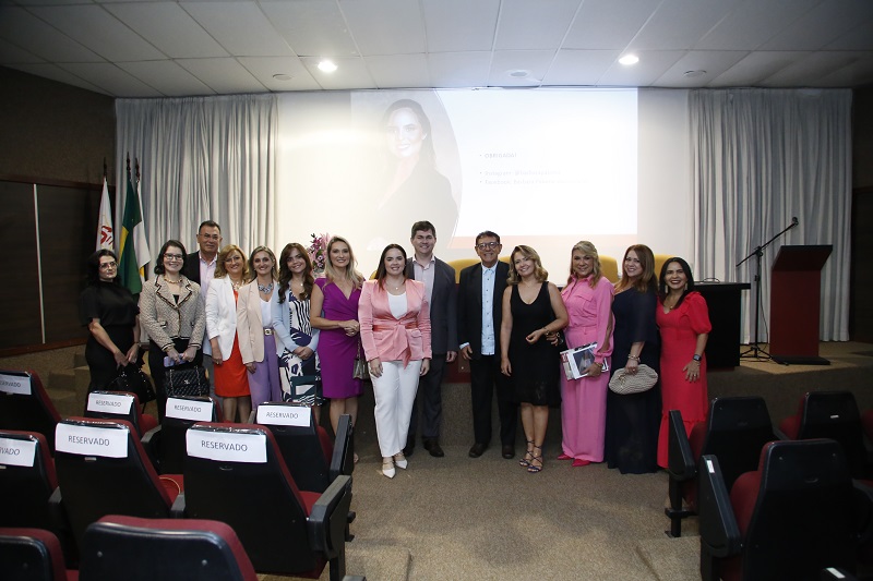 Imagem da notícia SINDIFERN E ASFARN PRESTAM HOMENAGENS NO DIA INTERNACIONAL DA MULHER