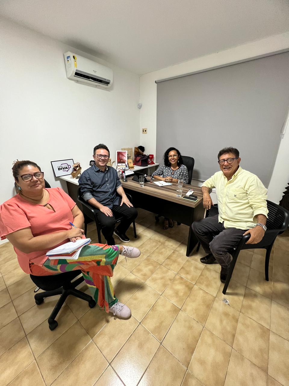 Imagem da notícia SINDIFERN ARTICULA TRABALHO PARLAMENTAR COM DEPUTADA DIVANEIDE BASILIO