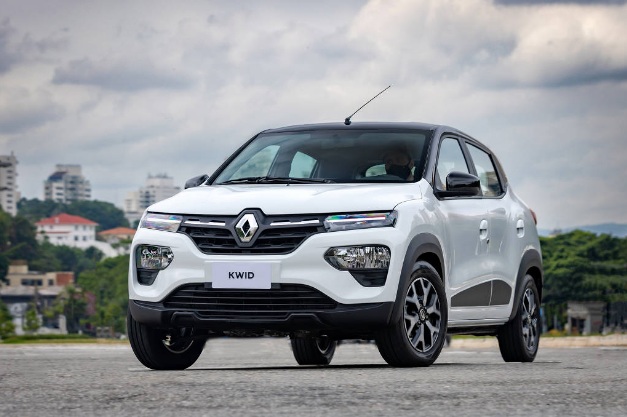 Imagem da notícia Montadoras refazem tabelas de preço e anunciam carro novo mais barato 