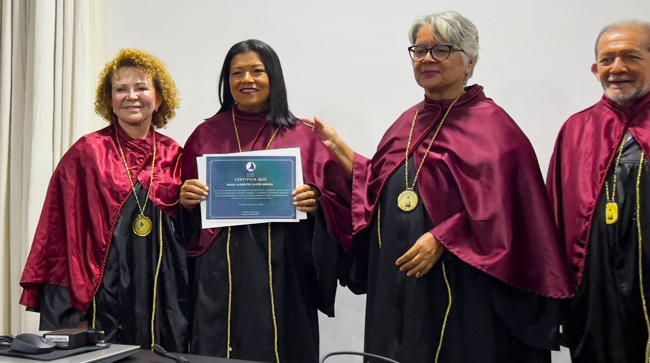 Imagem da notícia AUDITORA  É ELEITA MEMBRO DA ACADEMIA NORTE-RIO-GRANDENSE DE CIÊNCIAS CONTÁBEIS