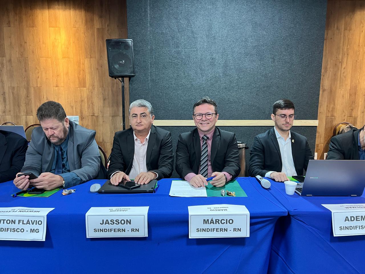 Imagem da notícia SINDIFERN participa de reunião extraordinária do Conselho Deliberativo da Fenafi