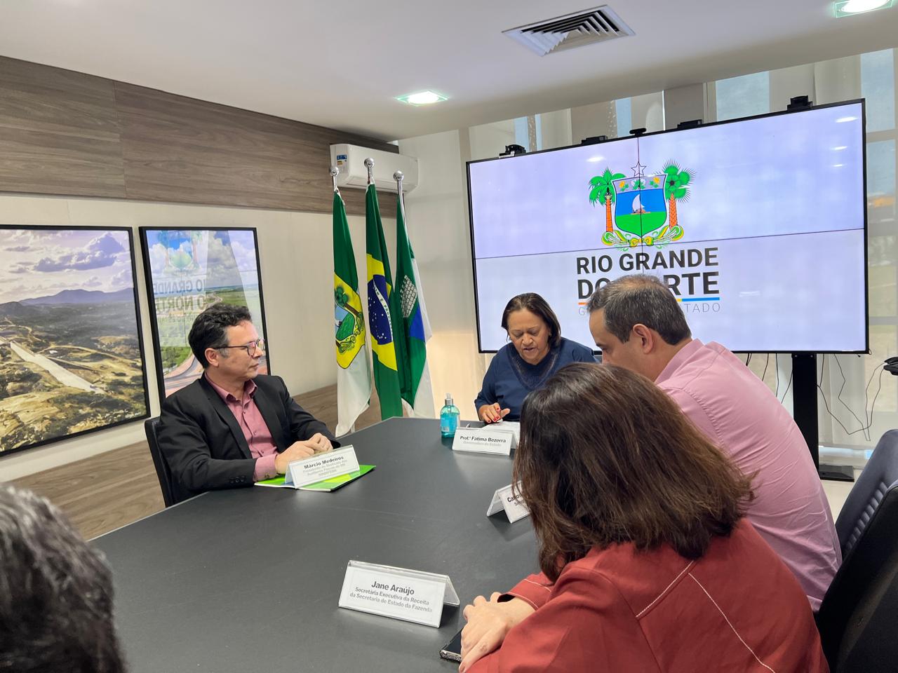 Imagem da notícia SINDIFERN convida Governadora Fátima Bezerra para o 20º Conafisco e anuncia home